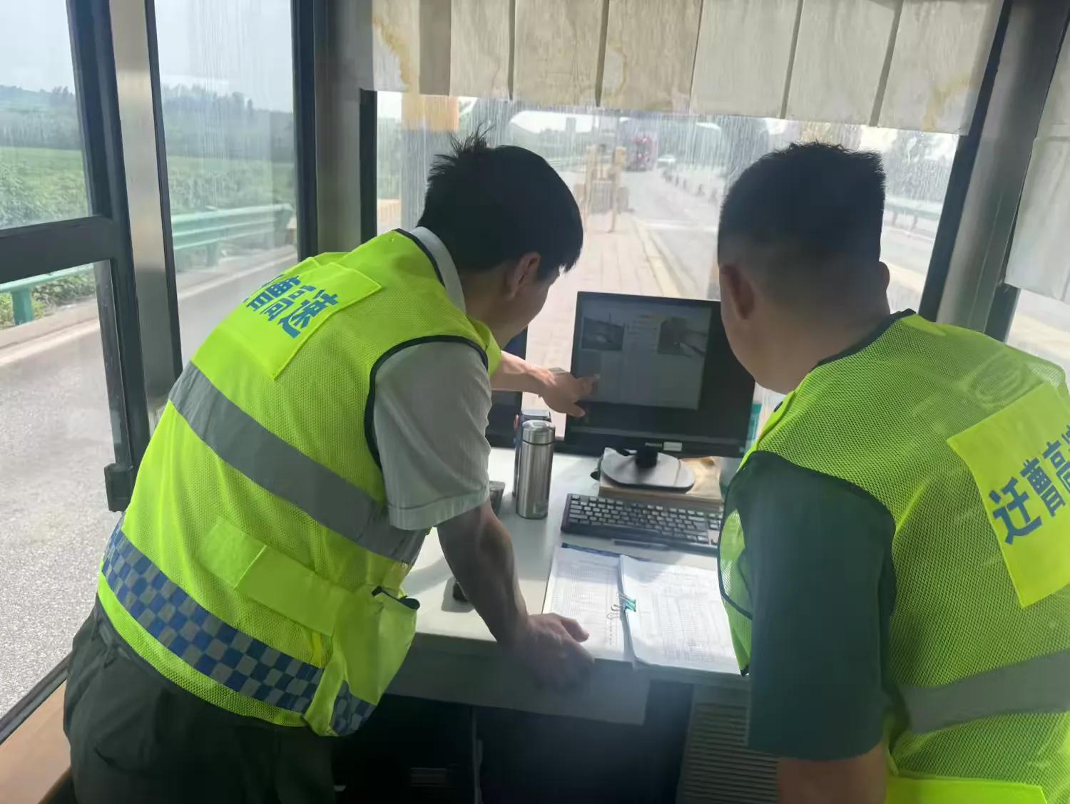 1758525113297176.jpg 1758525113297176.jpg